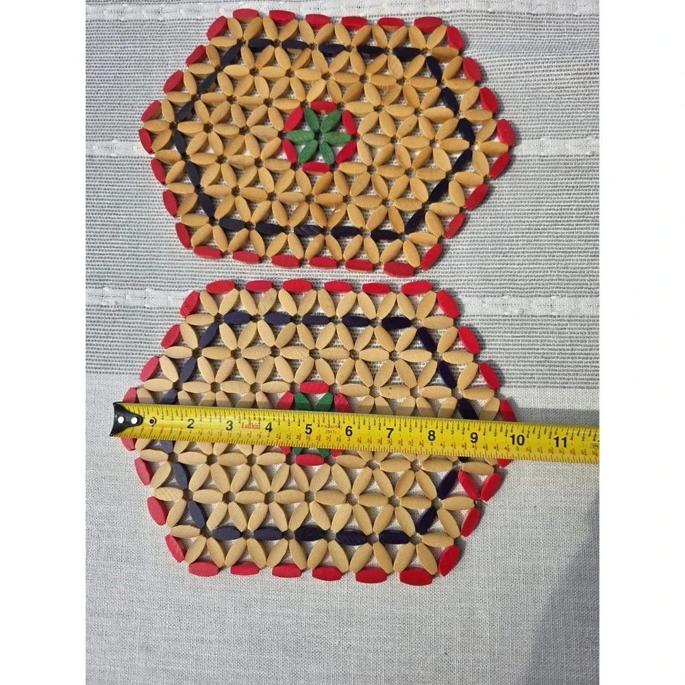 VTG Set 2 Wood Chip‎ Trivets 7x10 Red Green Black Geometric Kitchen Table